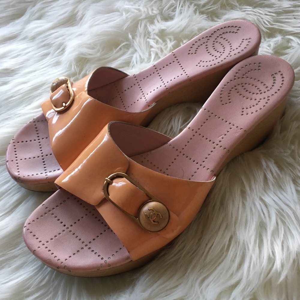 Chanel Slides